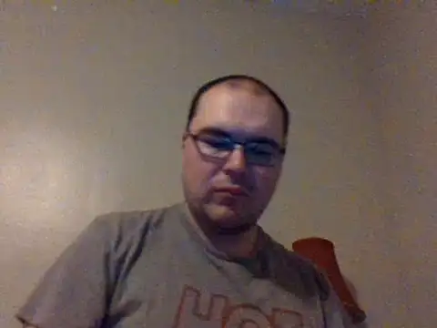 Snapshot of zman237 chatting on October 30, 2025, 2:13 am zman237 online show from October 30, 2025, 2:13 am