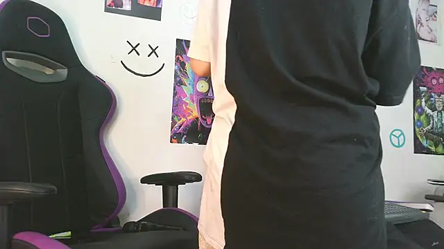 Snapshot of IM_MAYA chatting on March 5, 2025, 7:49 pm IM MAYA online show from March 5, 2025, 7:49 pm