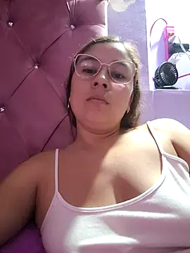 Snapshot of selena_gomez2 chatting on October 29, 2025, 2:25 am selena gomez2 online show from October 29, 2025, 2:25 am