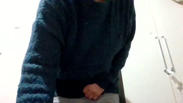 Snapshot of asira39 chatting on December 4, 2025, 12:42 am asira39 online show from December 4, 2025, 12:42 am