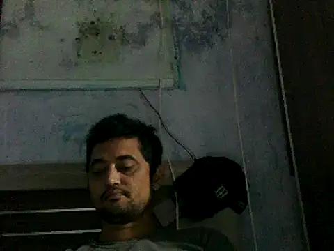 Snapshot of Rocobodymassager chatting on December 10, 2024, 3:55 pm Rocobodymassager online show from December 10, 2024, 3:55 pm