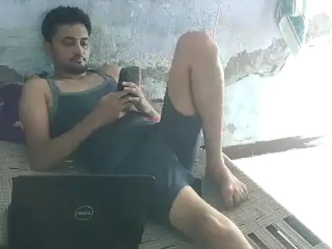 Snapshot of Rocobodymassager chatting on May 26, 2026, 5:47 am Rocobodymassager online show from May 26, 2026, 5:47 am