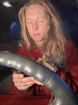 GoldenFlameGoddess online show from January 17, 2026, 3:06 pm