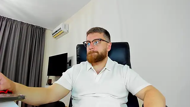 Findom guy online show from April 5, 2026, 10:34 am