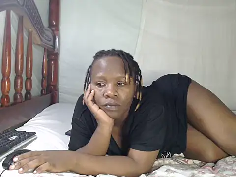 Snapshot of Queentesi chatting on May 16, 2026, 10:41 pm Queentesi online show from May 16, 2026, 10:41 pm