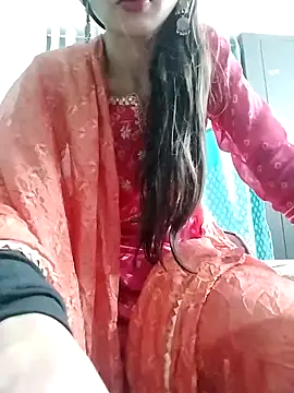 Snapshot of Noor_Darliing chatting on January 12, 2025, 6:05 pm Noor Darliing online show from January 12, 2025, 6:05 pm