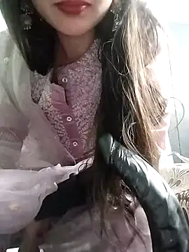 Snapshot of Noor_Darliing chatting on January 21, 2025, 6:02 pm Noor Darliing online show from January 21, 2025, 6:02 pm