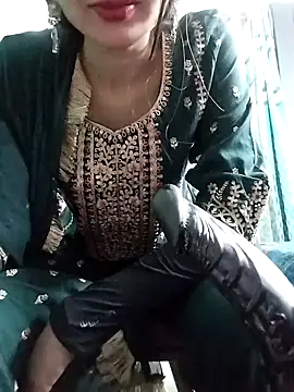 Snapshot of Noor_Darliing chatting on February 4, 2025, 9:10 pm Noor Darliing online show from February 4, 2025, 9:10 pm