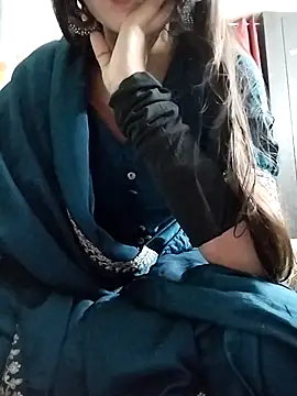 Snapshot of Noor_Darliing chatting on September 30, 2025, 2:44 pm Noor Darliing online show from September 30, 2025, 2:44 pm