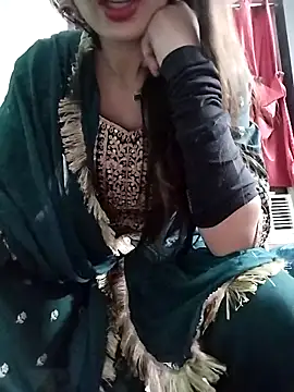 Snapshot of Noor_Darliing chatting on May 4, 2026, 3:30 pm Noor Darliing online show from May 4, 2026, 3:30 pm