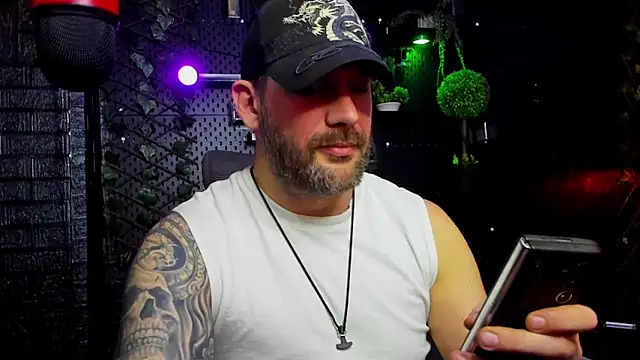 Snapshot of LexXHardy chatting on April 3, 2026, 3:54 pm LexXHardy online show from April 3, 2026, 3:54 pm