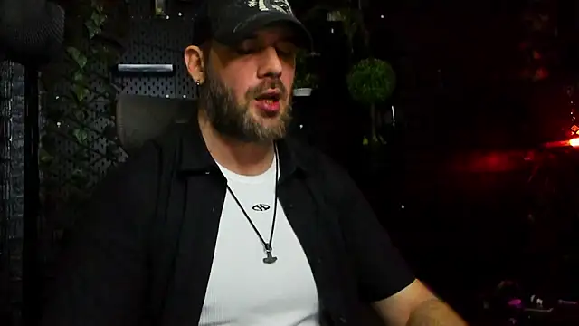 Snapshot of LexXHardy chatting on April 15, 2026, 3:41 pm LexXHardy online show from April 15, 2026, 3:41 pm