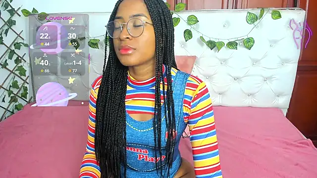 Snapshot of Andrea_Williams24 chatting on October 31, 2025, 12:17 pm Andrea Williams24 online show from October 31, 2025, 12:17 pm