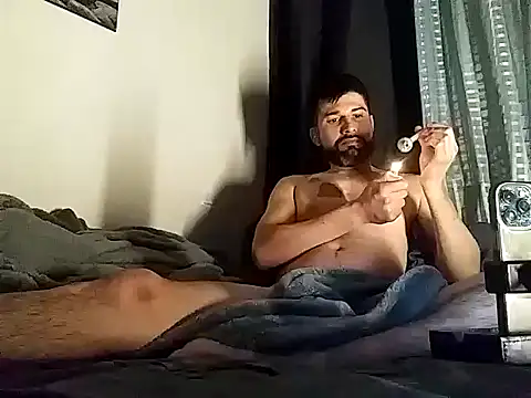 hotraillX online show from December 5, 2024, 7:38 am