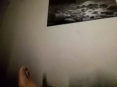 hotraillX online show from March 5, 2025, 8:21 pm