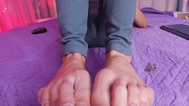  sex mia online show from April 1, 2026, 7:22 pm