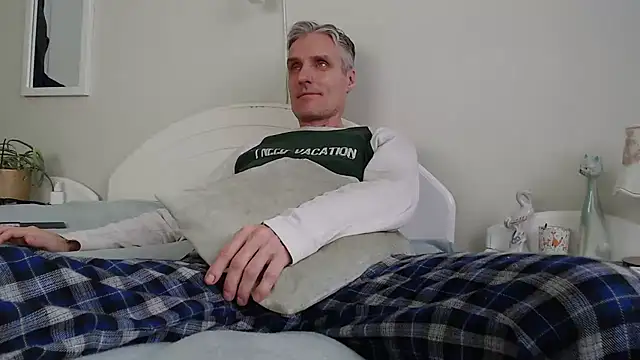 StrongBill online show from February 2, 2025, 7:41 am