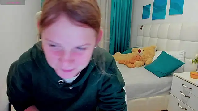 Kathlyn  Heath online show from January 26, 2025, 7:52 pm