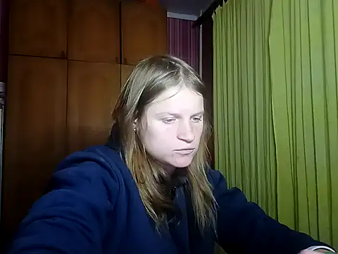 Kathlyn  Heath online show from February 17, 2025, 8:04 pm