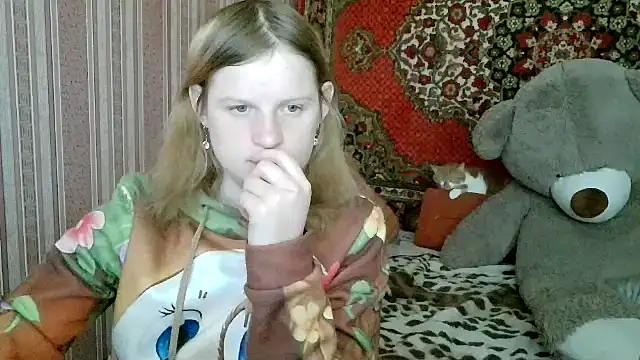 Kathlyn  Heath online show from December 14, 2025, 12:10 pm