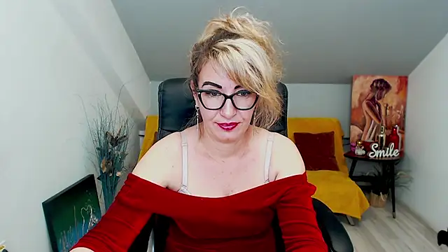 Snapshot of Cassandra_Hotty chatting on February 10, 2025, 7:36 am Cassandra Hotty online show from February 10, 2025, 7:36 am