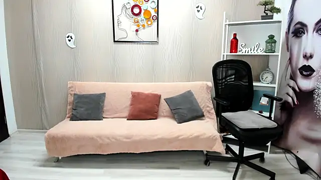 Cassandra Hotty online show from November 11, 2025, 4:34 am