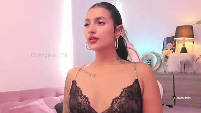 Snapshot of Anngel_1 chatting on April 11, 2026, 5:17 pm Anngel 1 online show from April 11, 2026, 5:17 pm