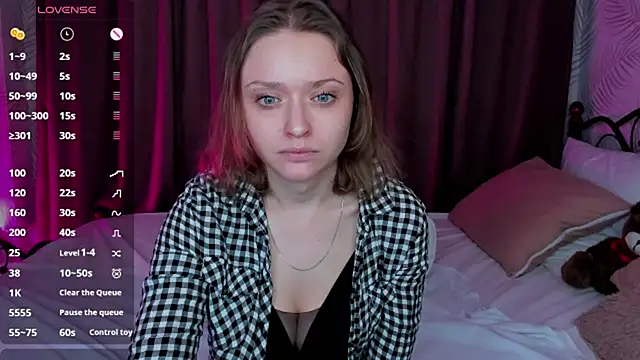 Snapshot of Linda_Bryant chatting on January 10, 2025, 4:01 am Linda Bryant online show from January 10, 2025, 4:01 am