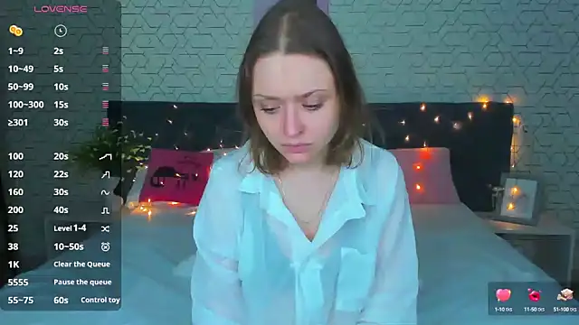 Snapshot of Linda_Bryant chatting on February 1, 2025, 12:18 am Linda Bryant online show from February 1, 2025, 12:18 am