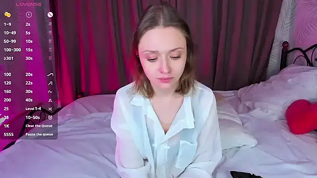 Snapshot of Linda_Bryant chatting on February 11, 2025, 12:28 am Linda Bryant online show from February 11, 2025, 12:28 am