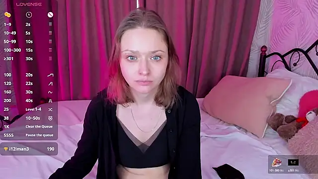 Snapshot of Linda_Bryant chatting on March 7, 2025, 4:02 am Linda Bryant online show from March 7, 2025, 4:02 am