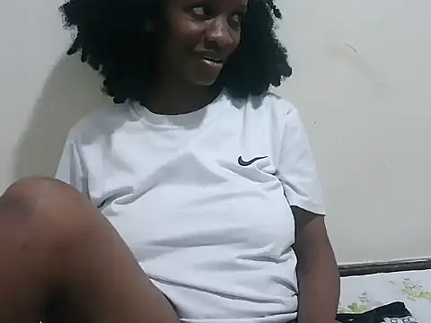 prettybeee online show from January 18, 2026, 10:24 pm