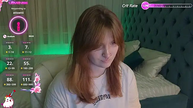 Snapshot of _Chlo__e chatting on January 30, 2025, 1:22 am Chlo e online show from January 30, 2025, 1:22 am