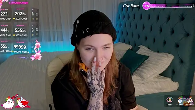 Snapshot of _Chlo__e chatting on February 3, 2025, 5:18 am Chlo e online show from February 3, 2025, 5:18 am