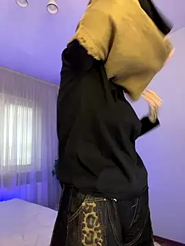 Snapshot of _Chlo__e chatting on September 20, 2025, 12:39 pm Chlo e online show from September 20, 2025, 12:39 pm