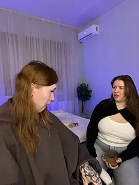 Snapshot of _Chlo__e chatting on September 28, 2025, 6:02 pm Chlo e online show from September 28, 2025, 6:02 pm