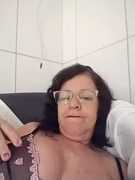 Snapshot of mariy522 chatting on October 11, 2025, 12:04 pm mariy522 online show from October 11, 2025, 12:04 pm