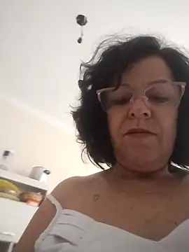 Snapshot of mariy522 chatting on November 17, 2025, 11:49 am mariy522 online show from November 17, 2025, 11:49 am