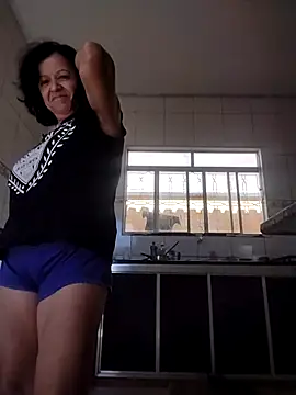 Snapshot of mariy522 chatting on December 5, 2025, 12:25 pm mariy522 online show from December 5, 2025, 12:25 pm