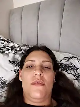 Snapshot of Mia_Hampton chatting on March 19, 2025, 8:43 pm Mia Hampton online show from March 19, 2025, 8:43 pm