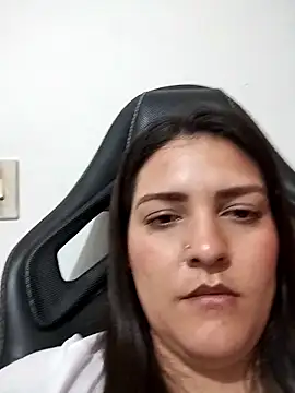 Snapshot of Mia_Hampton chatting on October 31, 2025, 1:39 am Mia Hampton online show from October 31, 2025, 1:39 am