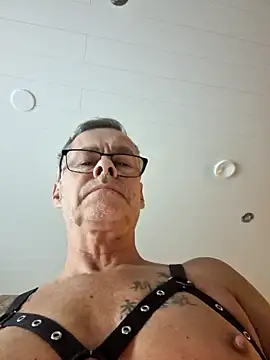 DarrenSullivanSlut online show from December 17, 2024, 8:23 am