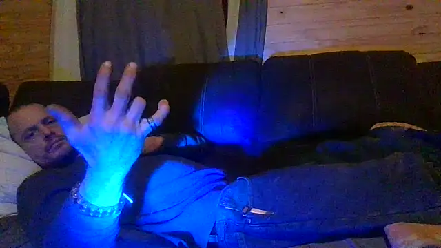 KBONE36 online show from February 4, 2025, 1:02 am