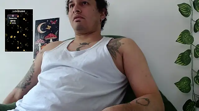 Snapshot of Dany_milk chatting on May 26, 2026, 4:25 pm Dany milk online show from May 26, 2026, 4:25 pm