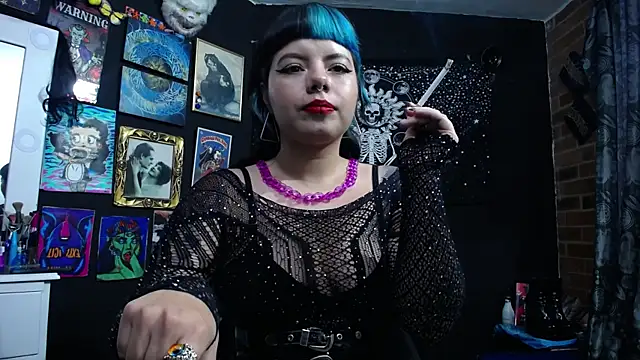 Yourmadame P online show from February 11, 2025, 8:42 pm