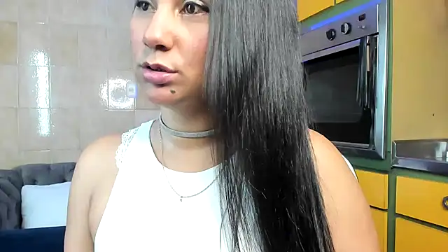 Leticia goddes online show from March 17, 2025, 1:08 pm