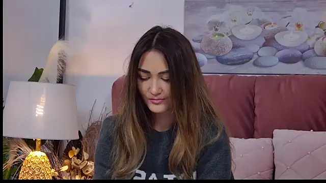 Snapshot of NicolLopeze chatting on January 3, 2025, 12:30 pm NicolLopeze online show from January 3, 2025, 12:30 pm