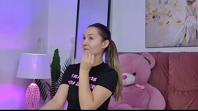 Snapshot of NicolLopeze chatting on November 23, 2025, 4:29 pm NicolLopeze online show from November 23, 2025, 4:29 pm