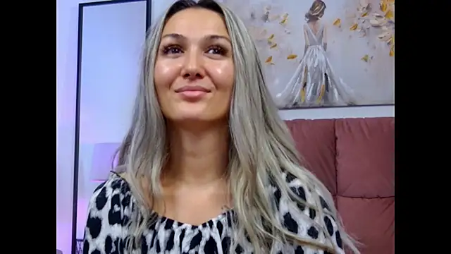 NicolLopeze online show from August 7, 2026, 2:52 pm