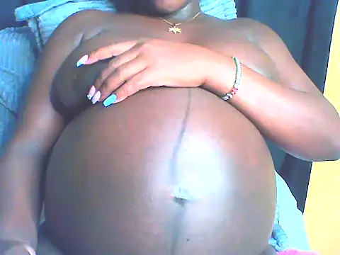 Snapshot of EboniesBelle chatting on June 25, 2026, 10:14 pm EboniesBelle online show from June 25, 2026, 10:14 pm